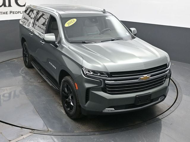 2023 Chevrolet Suburban LT