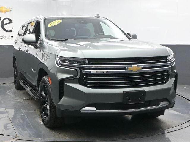 2023 Chevrolet Suburban LT