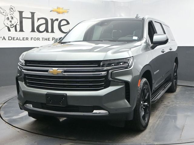 2023 Chevrolet Suburban LT
