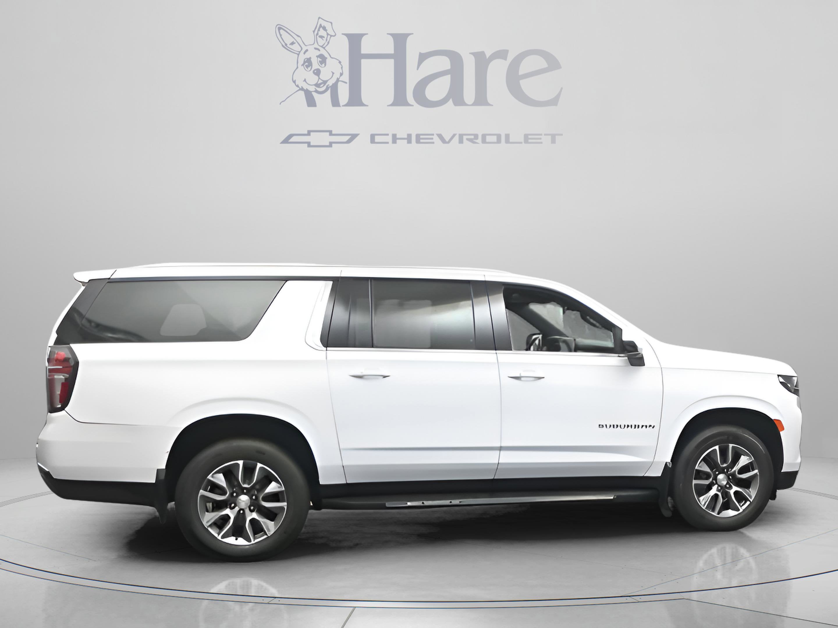 2023 Chevrolet Suburban LT