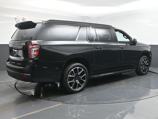 2022 Chevrolet Suburban RST