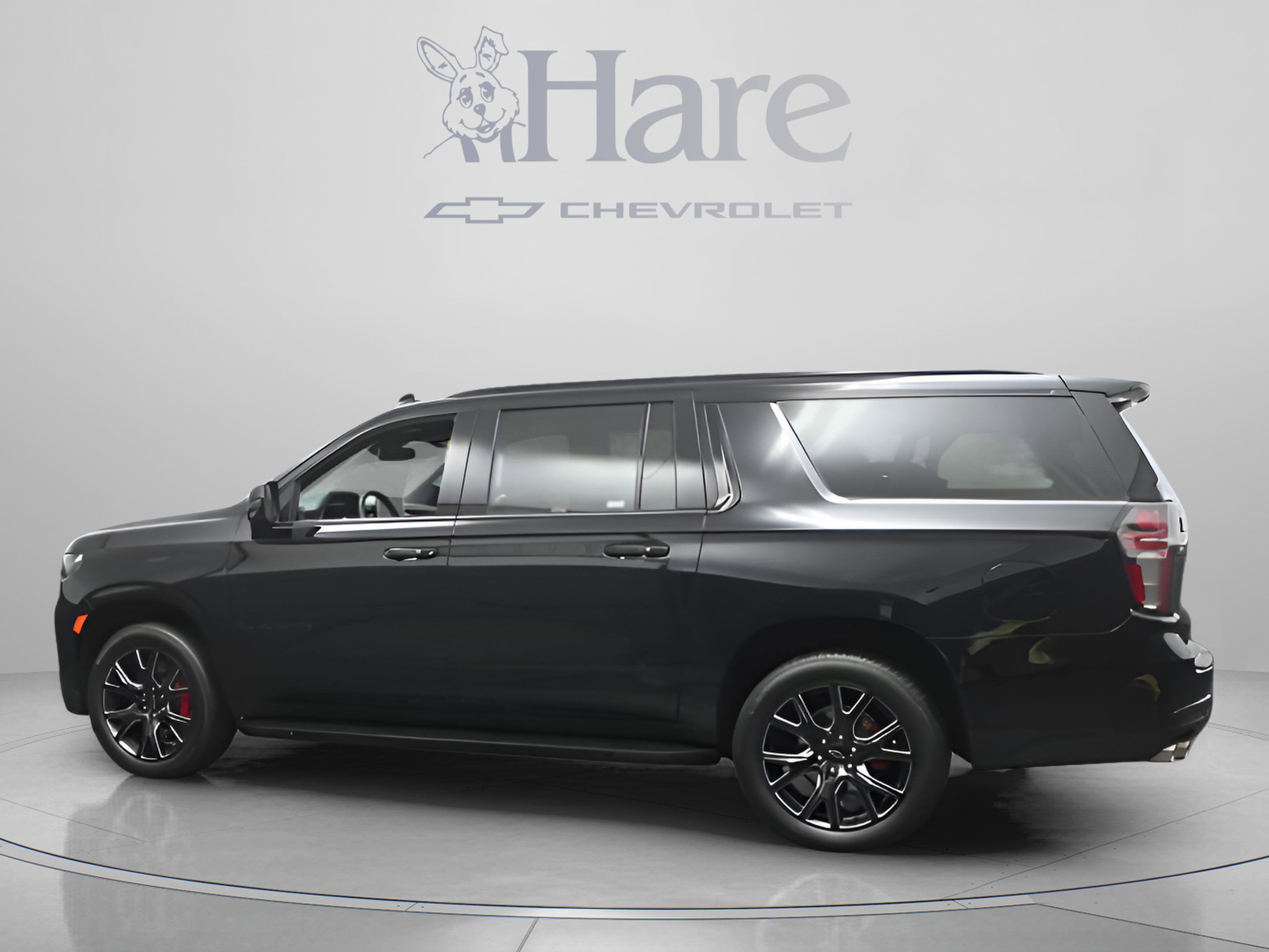 2024 Chevrolet Suburban RST
