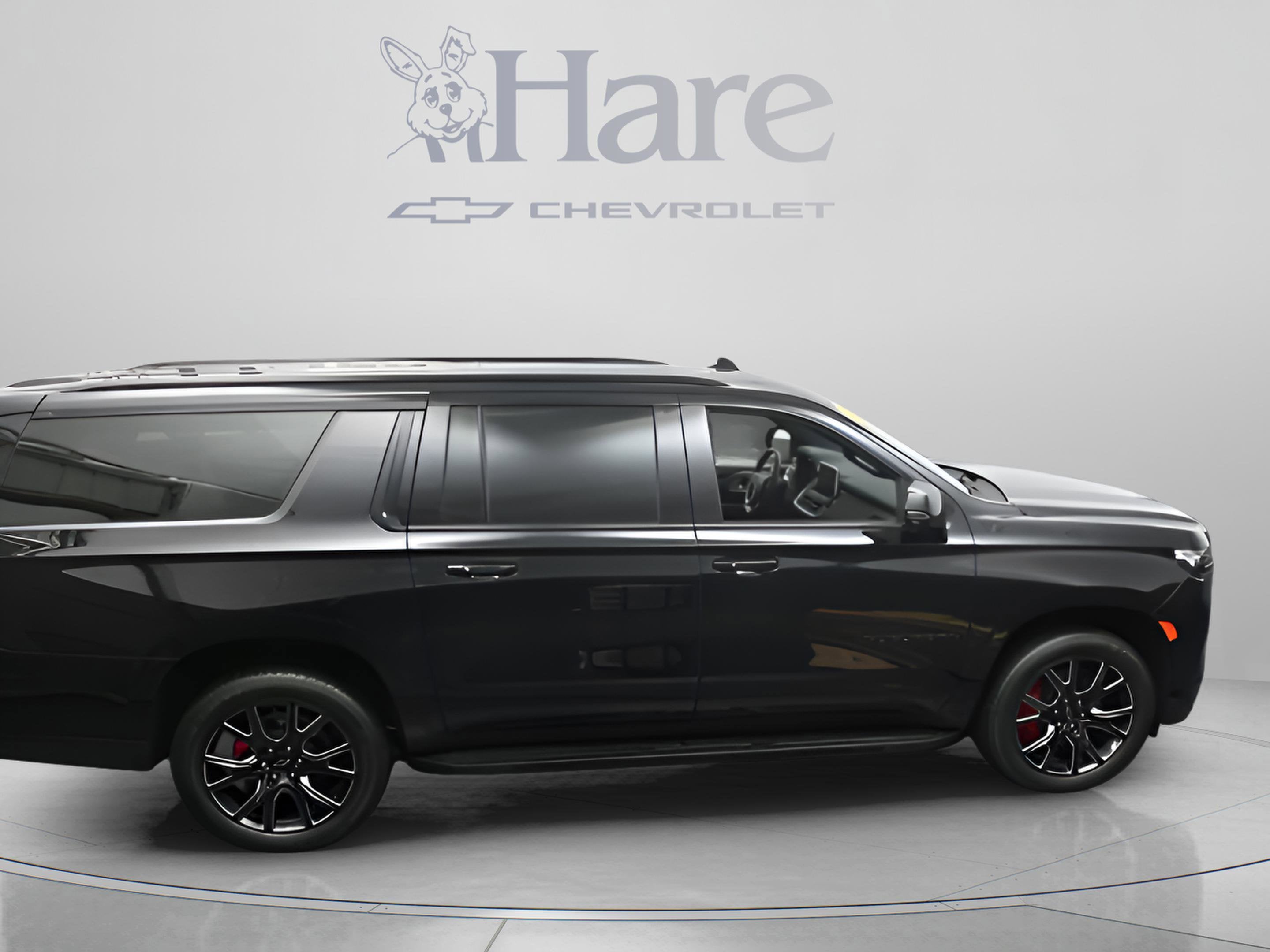 2024 Chevrolet Suburban RST