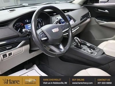 2020 Cadillac XT4 Premium Luxury