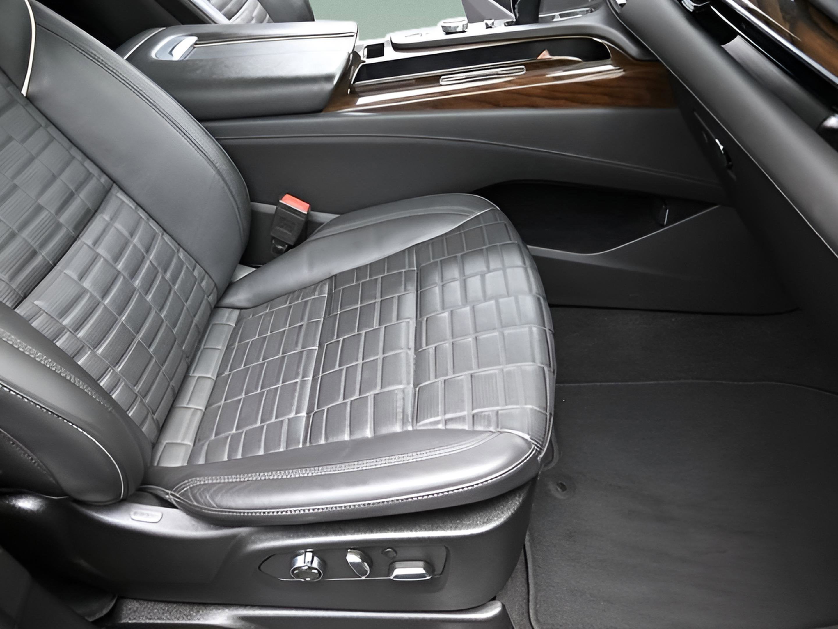 2024 Cadillac Escalade ESV Premium Luxury Platinum