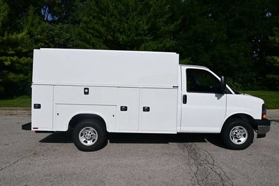 2026 Chevrolet Express 3500 Work Van Cutaway