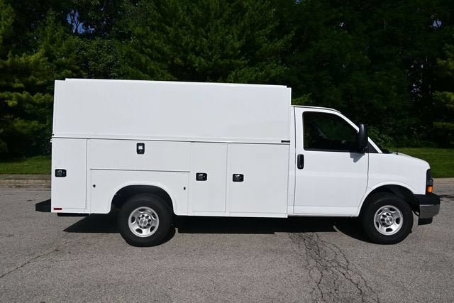 2026 Chevrolet Express 3500 Work Van Cutaway
