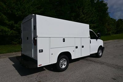2026 Chevrolet Express 3500 Work Van Cutaway