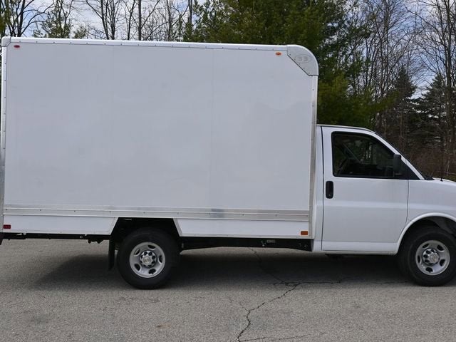 2026 Chevrolet Express 3500 Work Van Cutaway