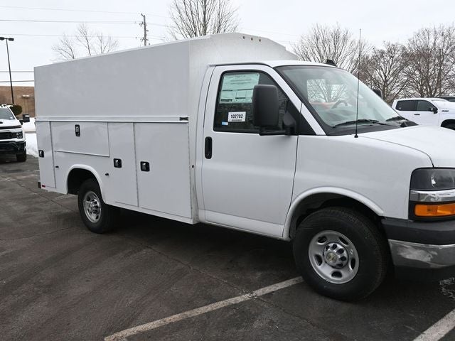 2026 Chevrolet Express 3500 Work Van Cutaway