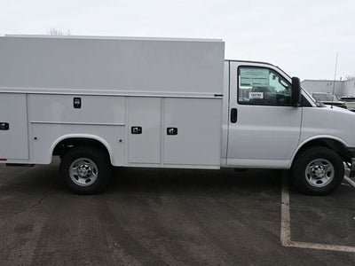2026 Chevrolet Express 3500 Work Van Cutaway