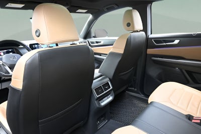 2024 Volkswagen Atlas Cross Sport 2.0T SEL R-Line