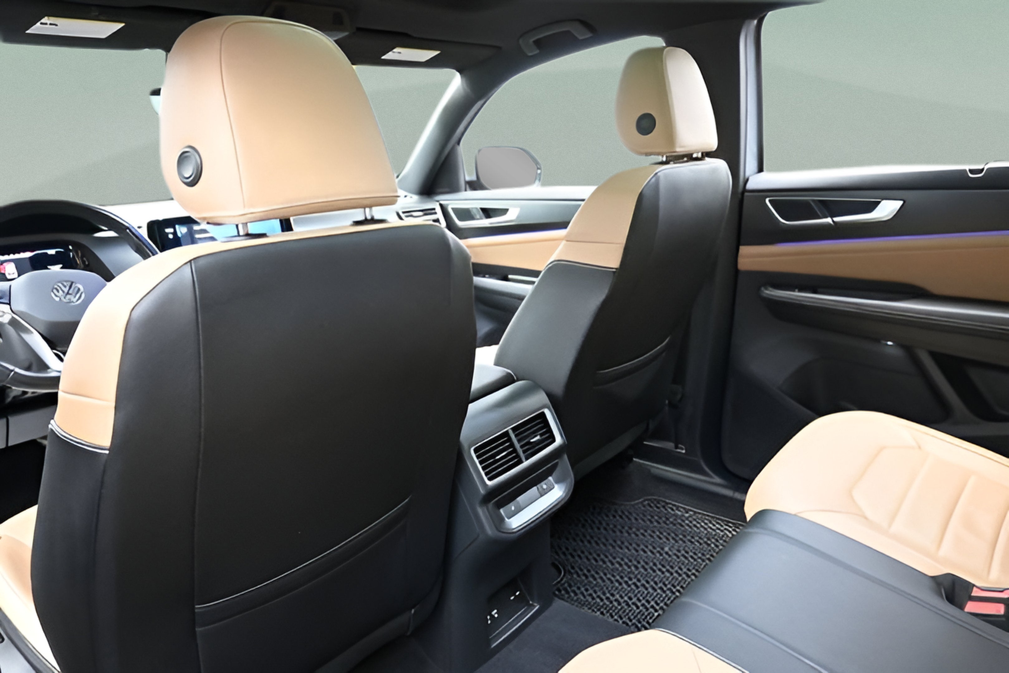 2024 Volkswagen Atlas Cross Sport 2.0T SEL R-Line