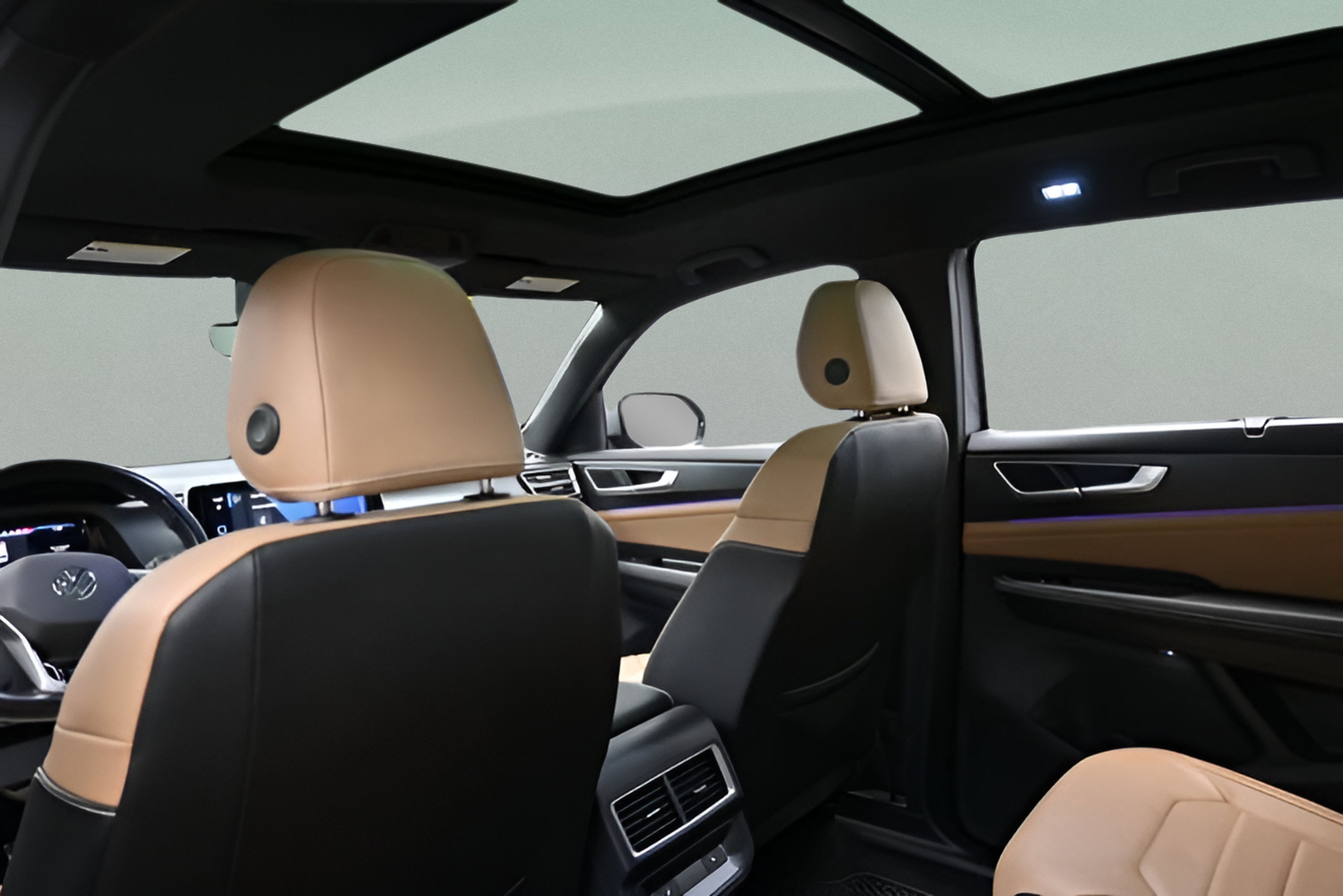2024 Volkswagen Atlas Cross Sport 2.0T SEL R-Line