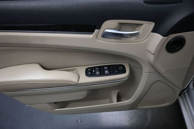 2011 Chrysler 300 Limited