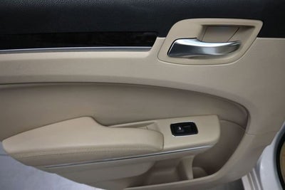 2011 Chrysler 300 Limited