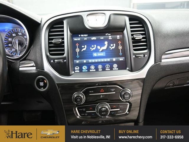 2020 Chrysler 300 Touring