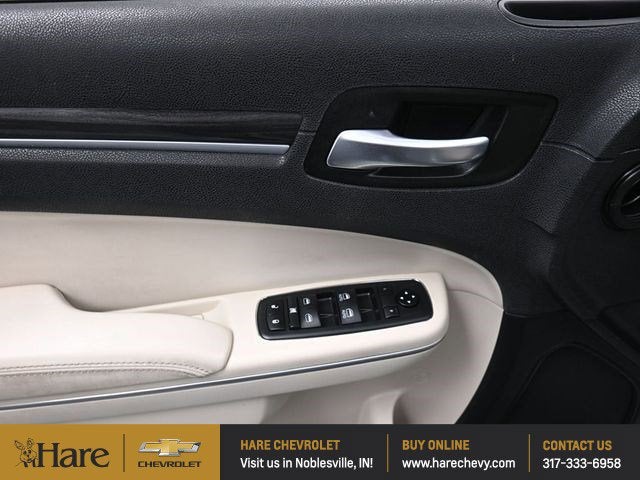 2020 Chrysler 300 Touring