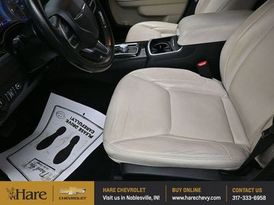 2020 Chrysler 300 Touring