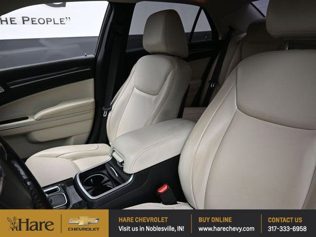 2020 Chrysler 300 Touring