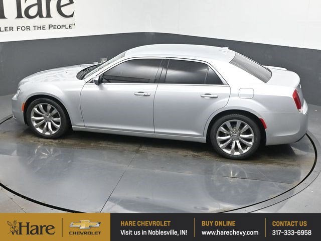 2020 Chrysler 300 Touring