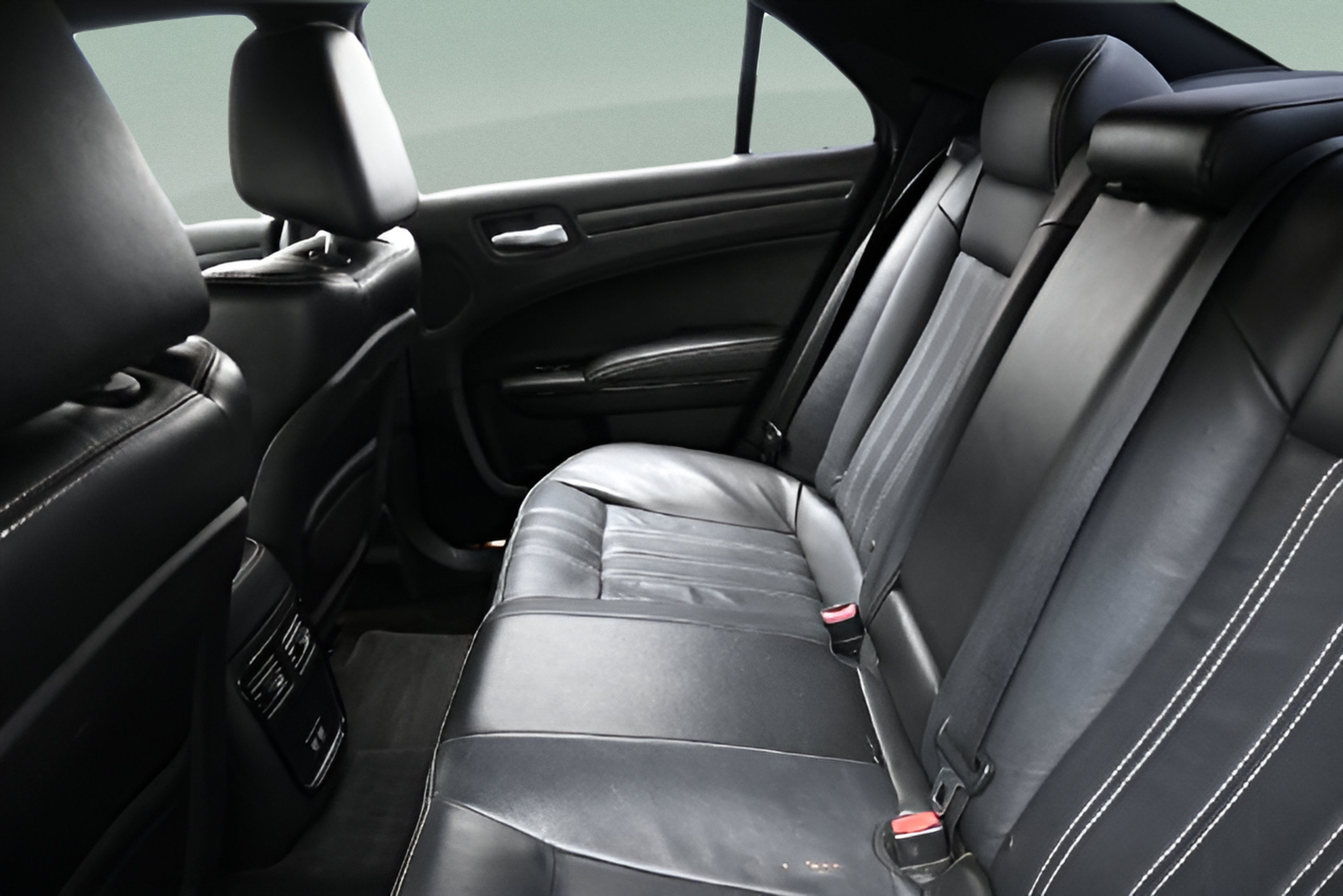 2016 Chrysler 300 S