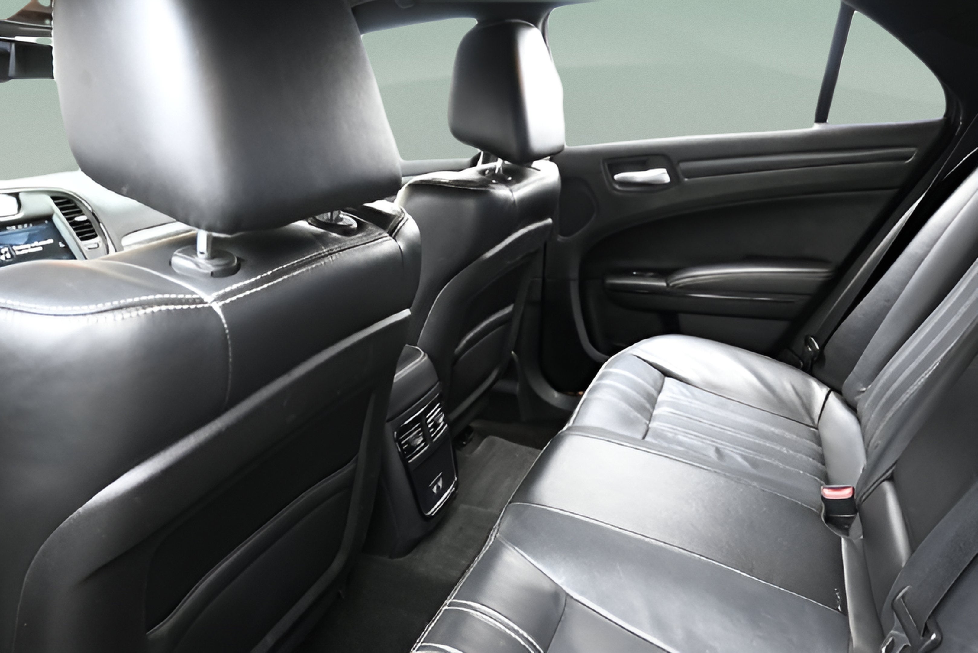 2016 Chrysler 300 S