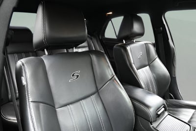 2016 Chrysler 300 S