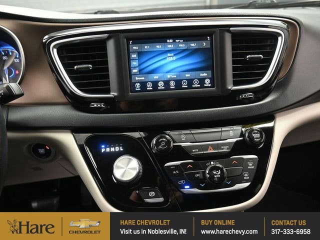 2020 Chrysler Voyager LXI