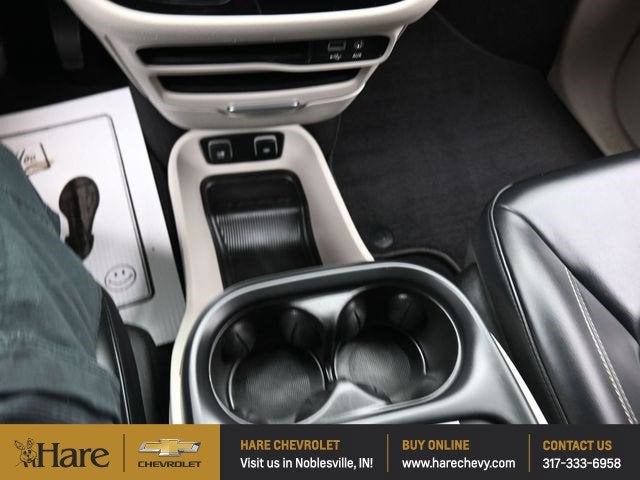 2020 Chrysler Voyager LXI