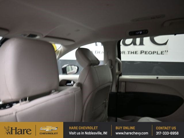 2021 Chrysler Voyager LXI