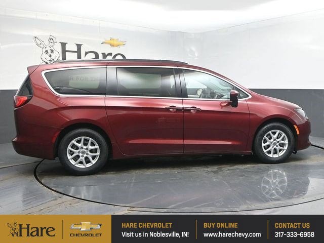 2021 Chrysler Voyager LXI