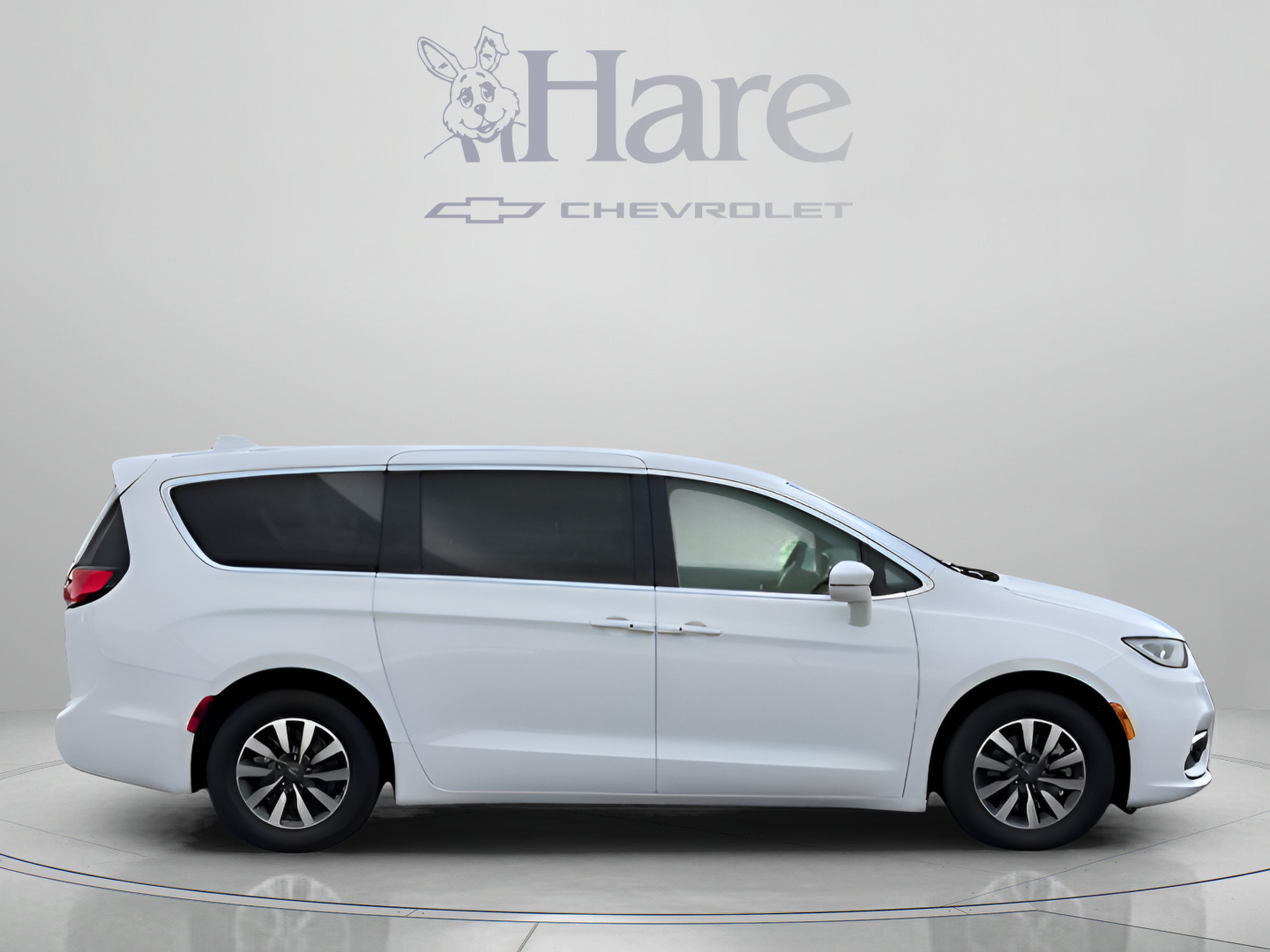 2022 Chrysler Pacifica Hybrid Touring L