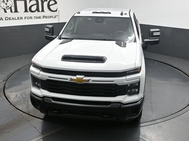 2026 Chevrolet Silverado 2500HD Custom