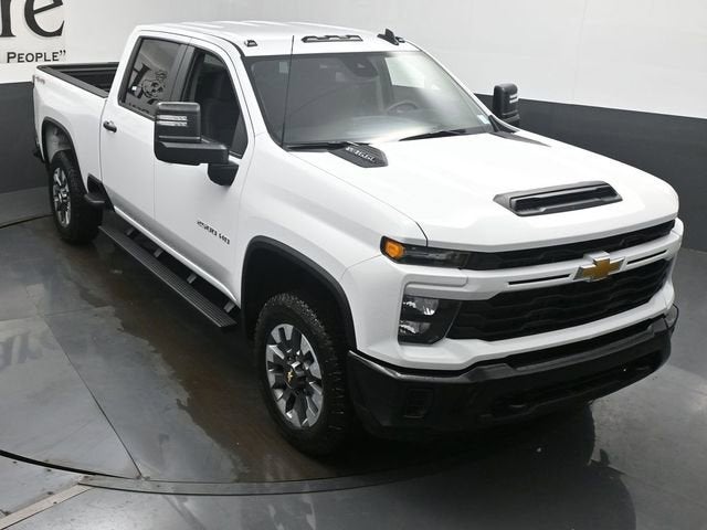 2026 Chevrolet Silverado 2500HD Custom