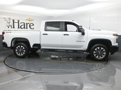 2026 Chevrolet Silverado 2500HD Custom