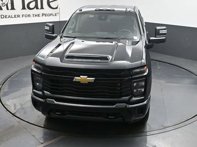 2026 Chevrolet Silverado 2500HD Custom