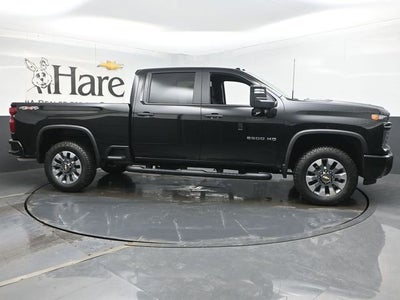 2026 Chevrolet Silverado 2500HD Custom