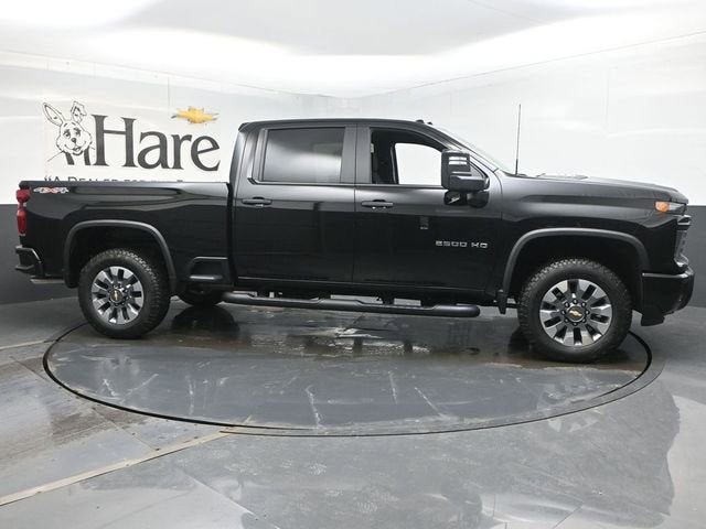 2026 Chevrolet Silverado 2500HD Custom