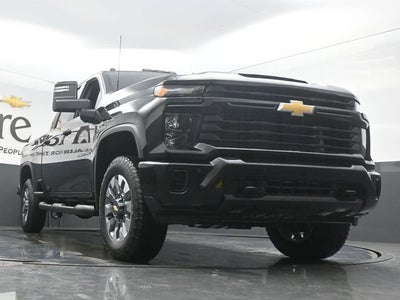 2026 Chevrolet Silverado 2500HD Custom