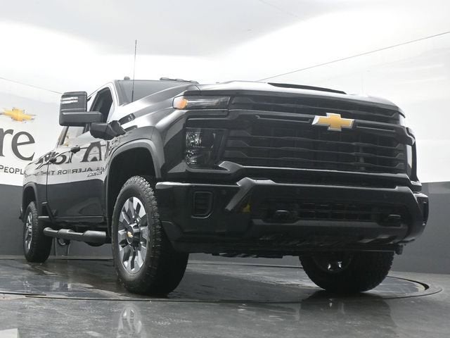 2026 Chevrolet Silverado 2500HD Custom