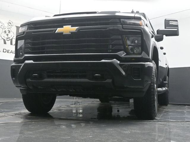 2026 Chevrolet Silverado 2500HD Custom