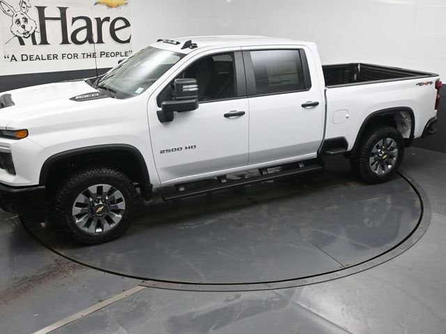 2026 Chevrolet Silverado 2500HD Custom