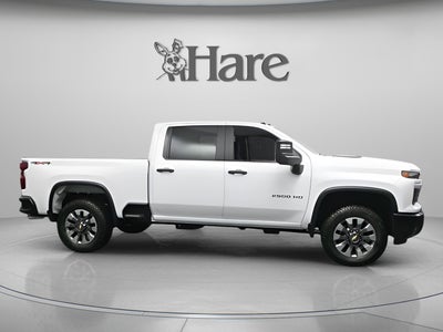 2026 Chevrolet Silverado 2500HD Custom