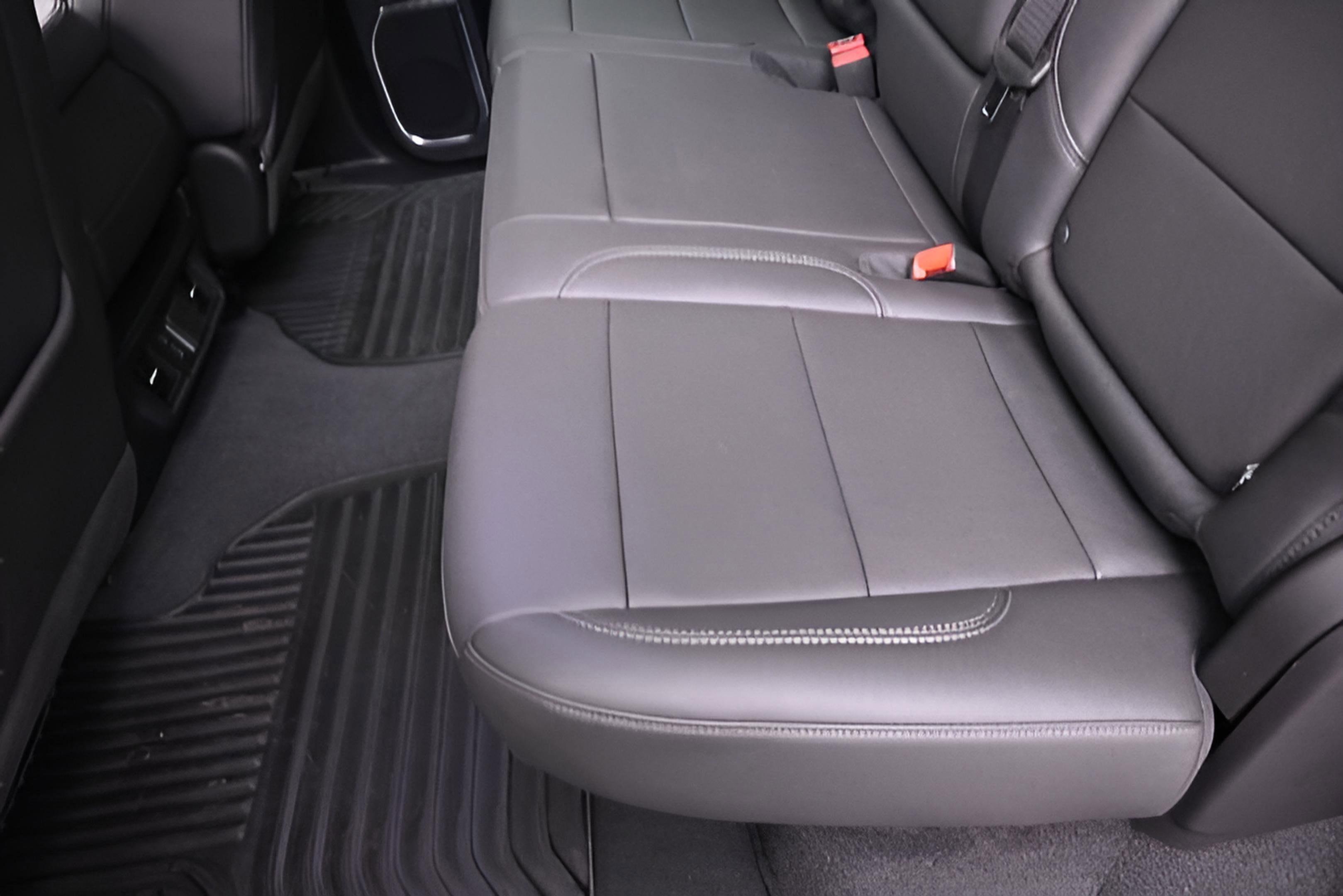 2024 Chevrolet Silverado 1500 LT LT1