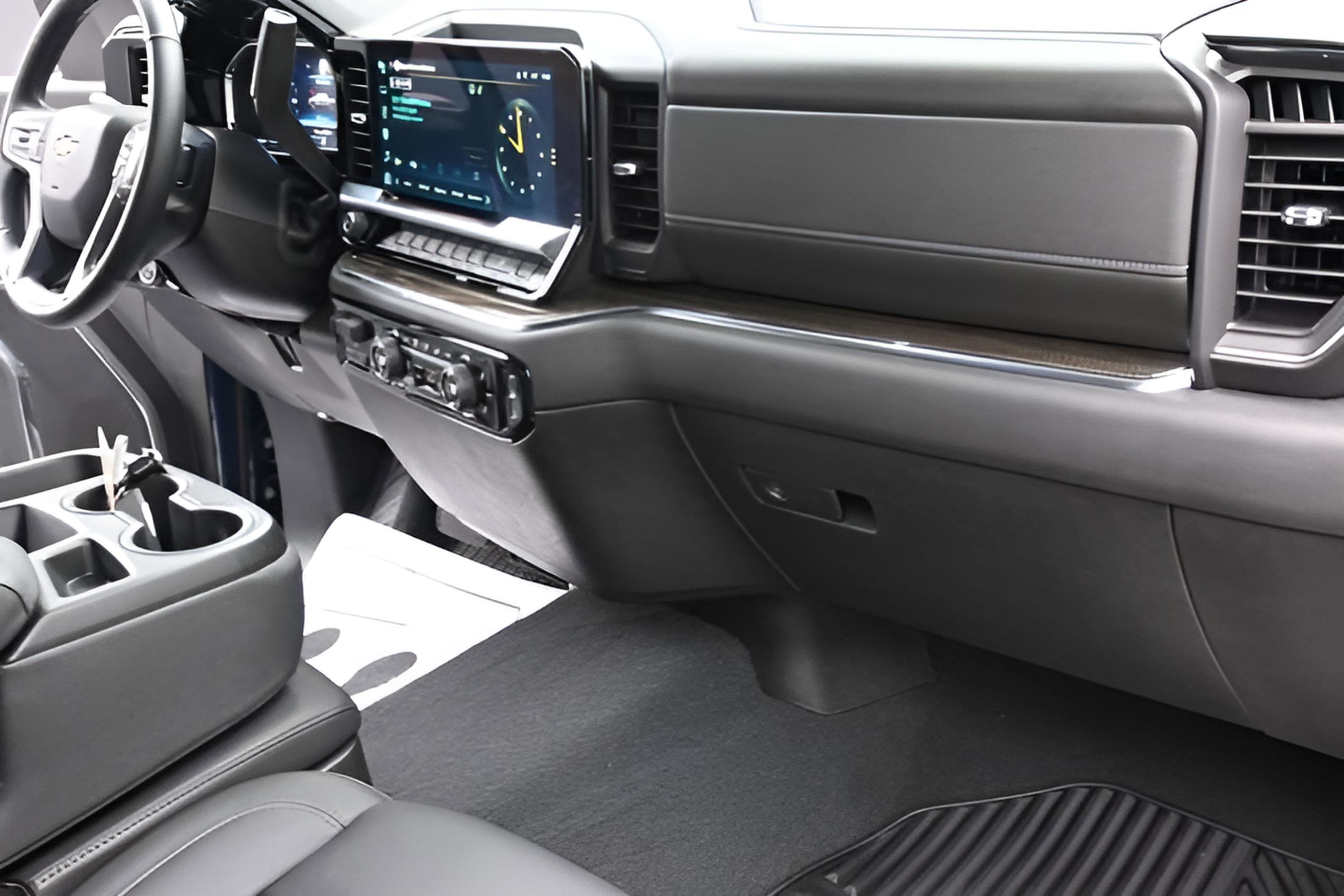 2024 Chevrolet Silverado 1500 LT LT1