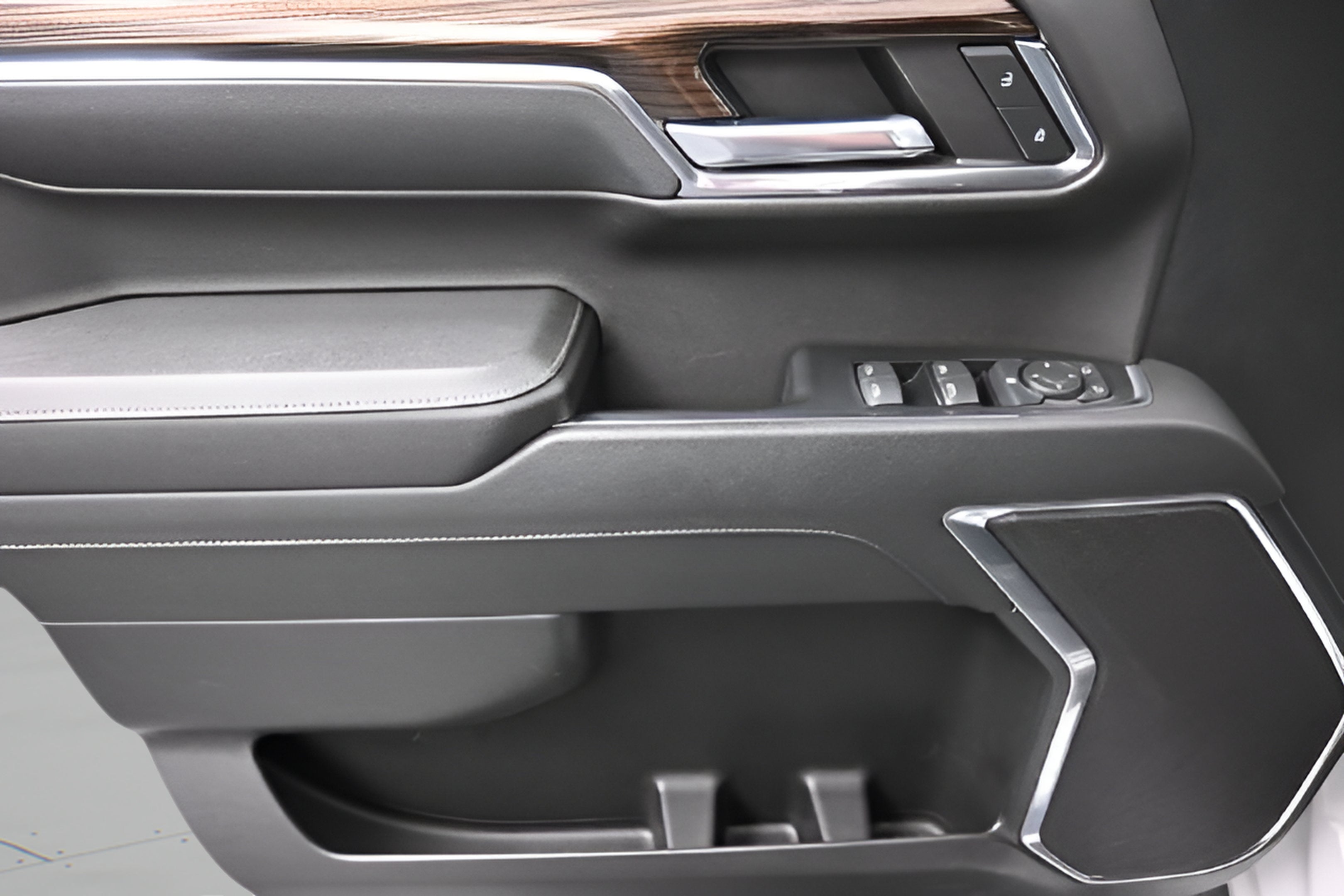 2024 Chevrolet Silverado 1500 LT LT1