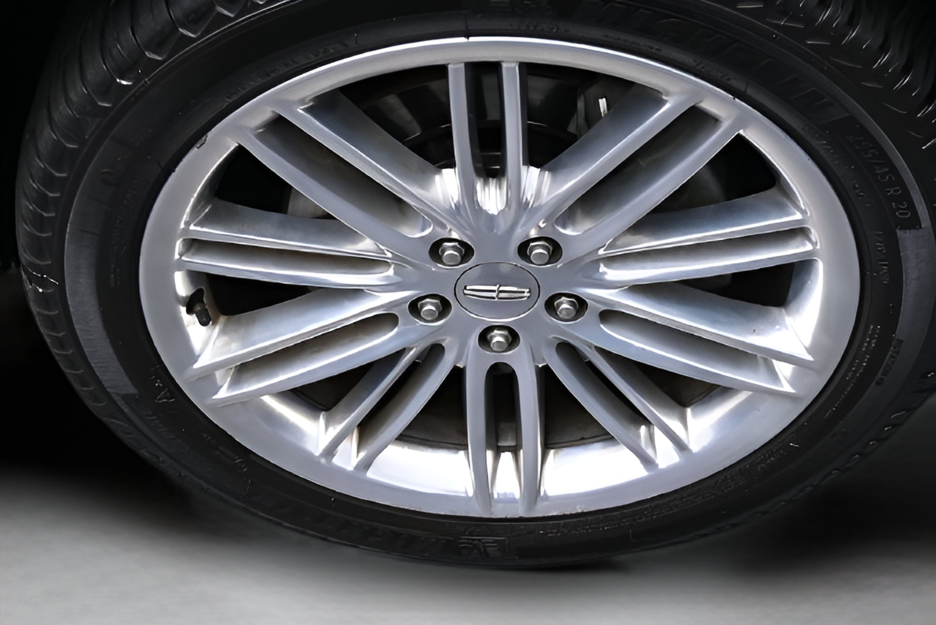 2019 Lincoln MKT Standard