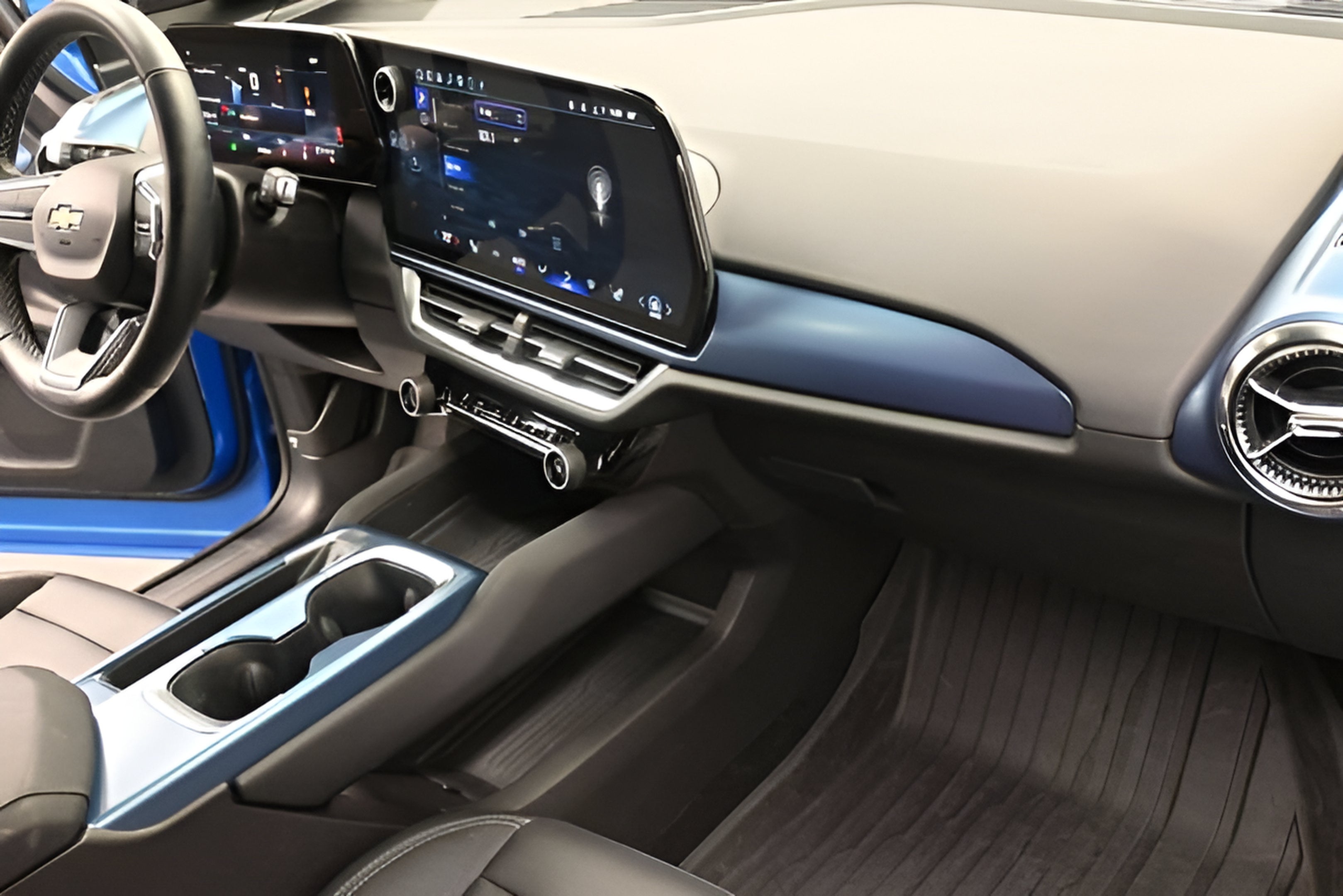 2024 Chevrolet Equinox EV LT