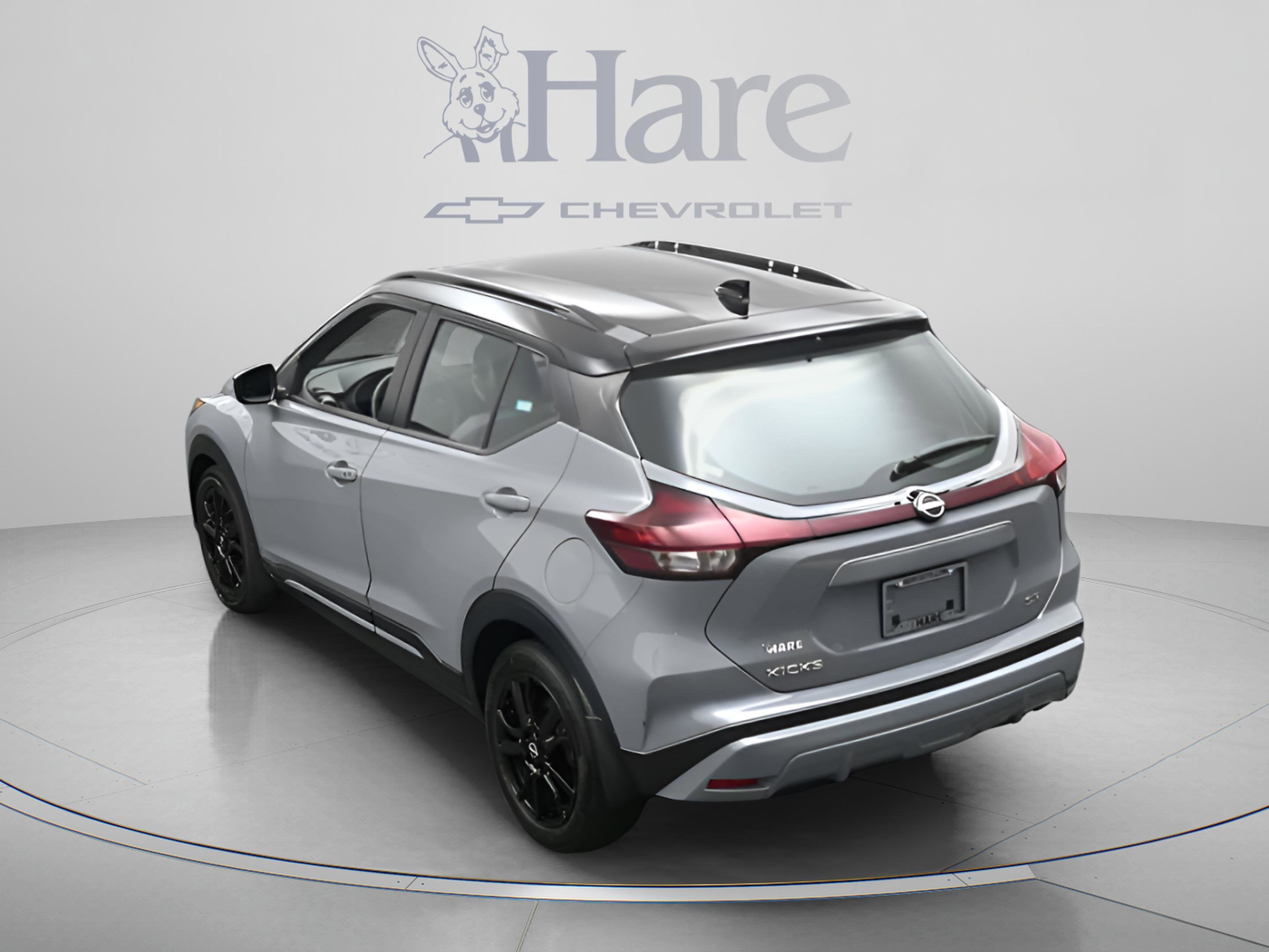2023 Nissan Kicks SR